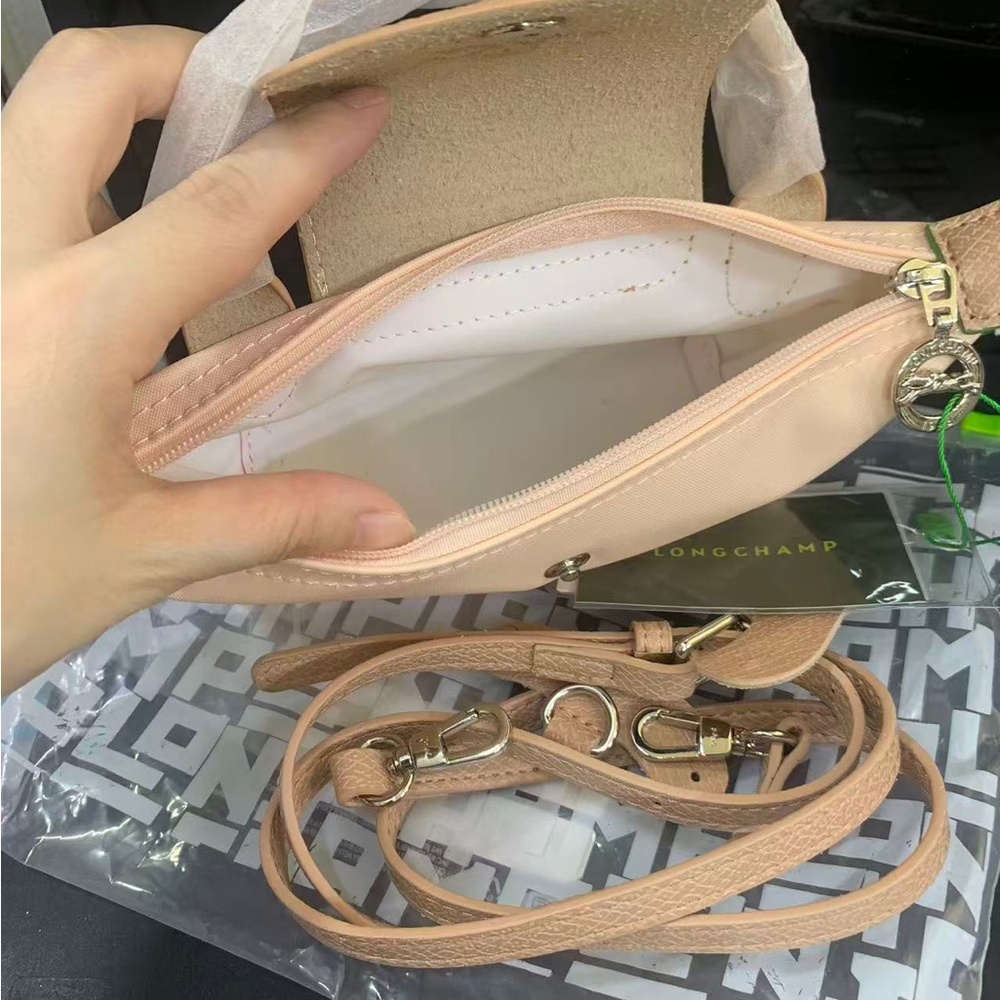Beige Compact Top-Handle Women’s Bag - Picture 3 of 4